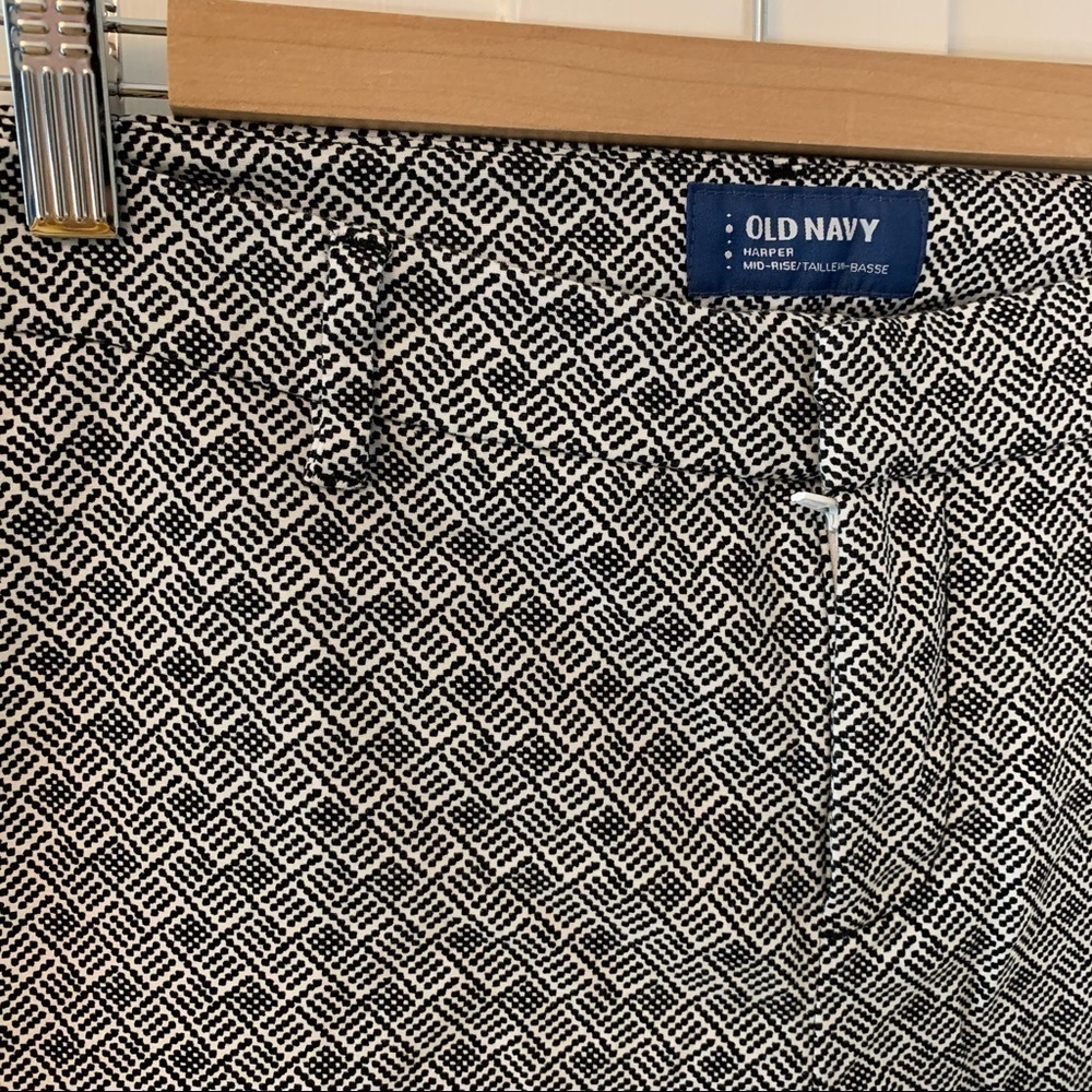 Patterned Skinny Pants - Picture 2 of 4
